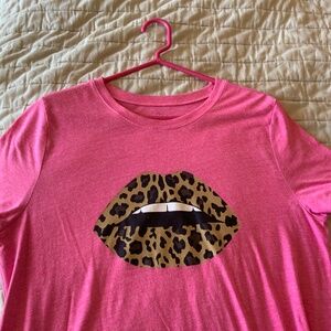 Torrid Size 0 (Size 12) Women’s Leopard Lips Tee